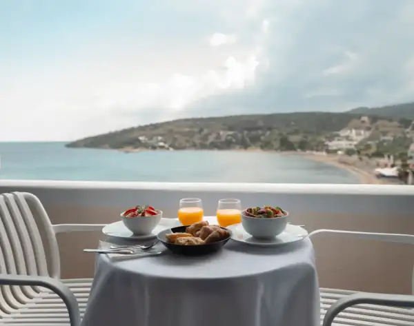 Superior Triple Room with Sea View Photo 11